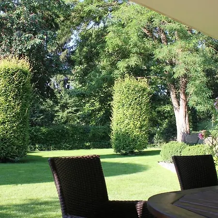 Apartment Flohrs Ferienwohnung *
